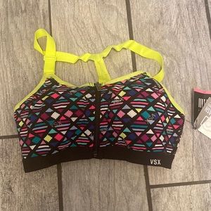 New Victoria Secret VSX maximum support sports bra. 32D